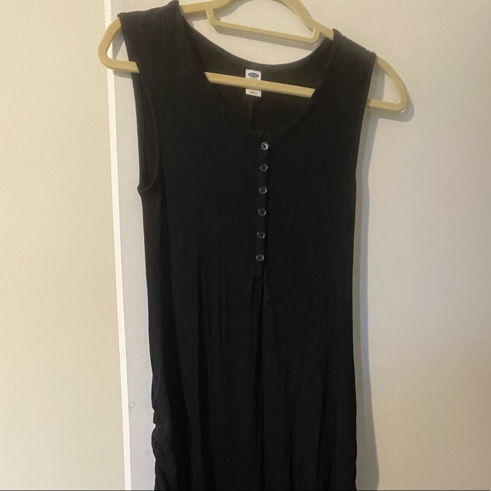 Old navy maternity / Nursing maxi dress